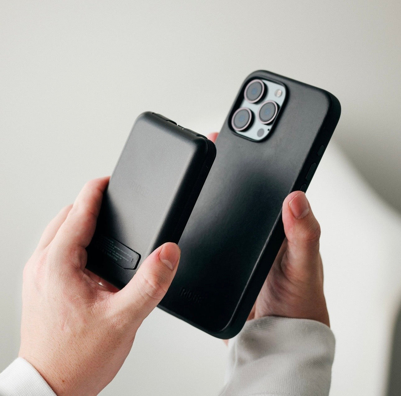 MagCharge™ Magnetic Power Bank (Fast Wireless Charging)